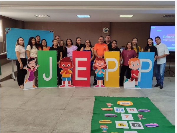 Sala do empreendedor participa da capacitação de Professores e Gestores na Metodologia do Projeto JEPP.